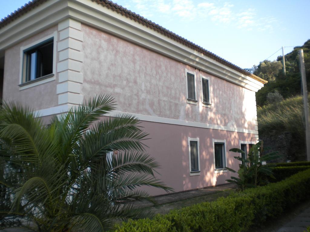 Tenuta Agrituristica Castellesi Squillace Exteriér fotografie